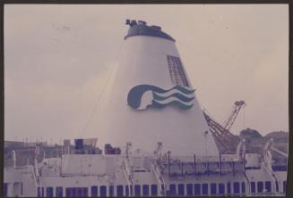 Ship "Sea Princess" funnel work at Malta Drydocks