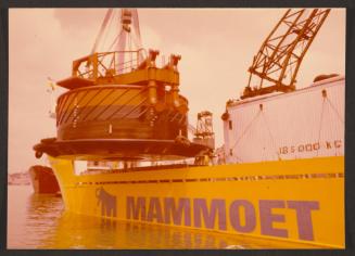 Lifting of Single Buoy Mooring onto a Heavylift Ship Carrier "Happy Rider" at Malta Drydocks
