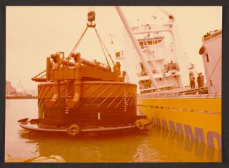 Loading a Single Buoy Mooring onto a heavylift ship carrier at Malta Drydocks