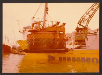 Lifting a Single Buoy Mooring onto a heavylift Ship Carrier "Happy Rider" at Malta Drydocks