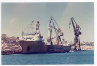 Malta Shiprepair Yard - Heavy Lift Ship "Happy Buccaneer" afloat repairs