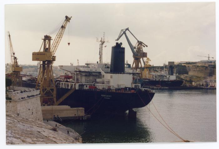 Malta Shiprepair Yard - Ship "Kentucky" afloat repairs