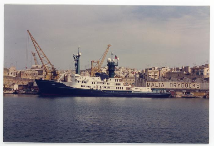 Malta Shiprepair Yard - Ship Conversion "Arctic P" afloat repairs