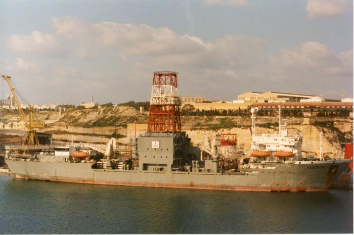 Malta Shiprepair Yard - Drill Ship "Gasprom" Afloat repairs