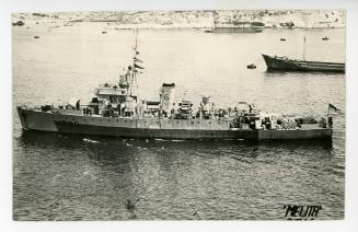 British /minesweeper of the ALGERINE class "MELITA" (J289) (1942)