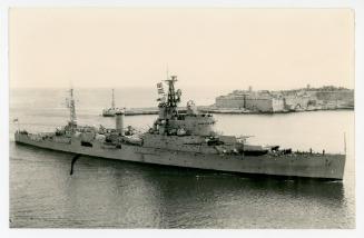 British Cruiser of the CEYLON class "NEWFOUNDLAND" (1941)