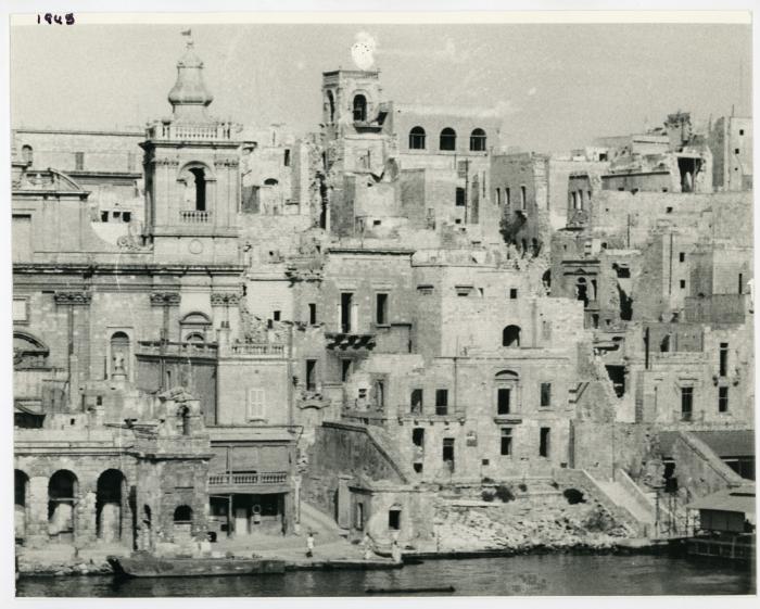 WWII damage to Birgu quay area
