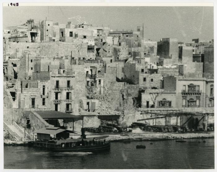 WWII damage to Birgu quay area