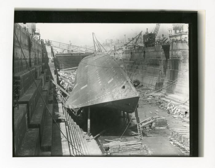 Wreckage in No. 4 Dock from the collapse of "HMS KINGSTON"
