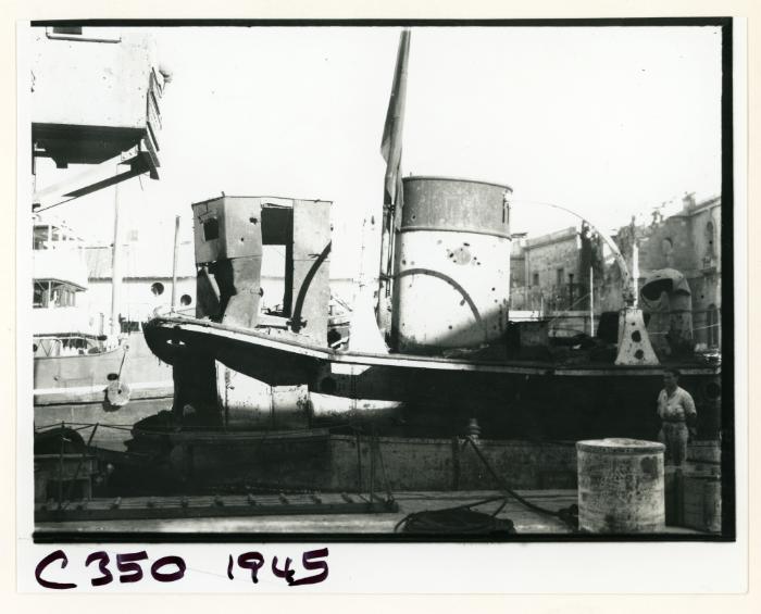 British yard tugboat (Victualling Dept.) "C-350" (WW2)