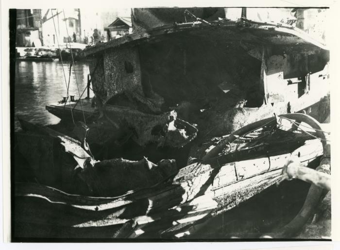 British yard tugboat (Victualling Dept.) "C-350" (WW2)