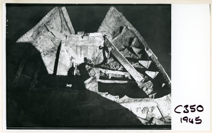 British yard tugboat (Victualling Dept.) "C-350" (WW2)