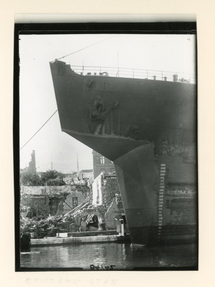 British cargoship, Blue Star Line, "BRISBANE STAR" (1936) docked in Parlatorio Wharf