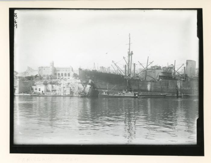 British cargoship, Blue Star Line, "BRISBANE STAR" (1936) docked in Parlatorio Wharf