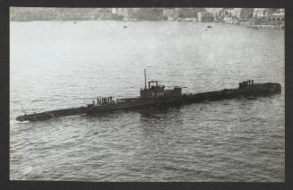 British T-class submarine HMS Tapir (P335 / 5813) at Grand Harbour, Malta