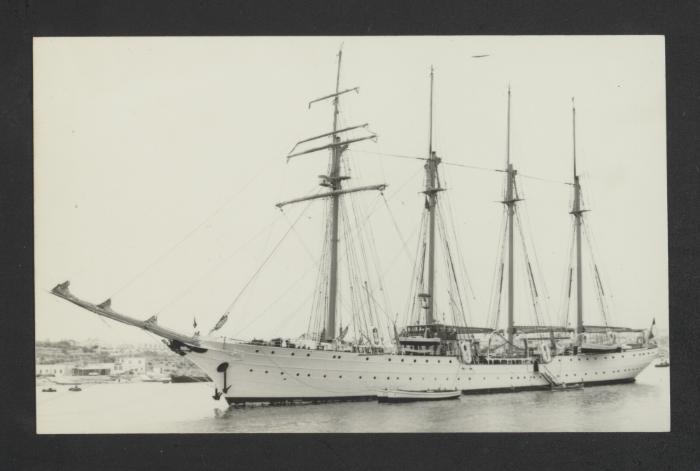 Chilean training barquentine tall ship Esmeralda