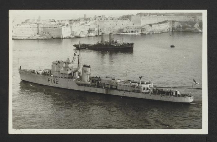 British Type II Hunt-class destroyer HMS Brocklesby (F142 / F144)