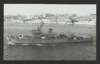 HMS Lioness (M377)
