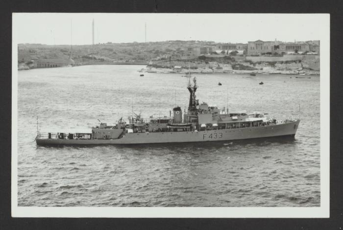 HMS Loch Insh (F433)