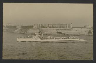 HMS Wryneck (D21) of the 1st Destroyer Flotilla, Grand Harbour, Malta