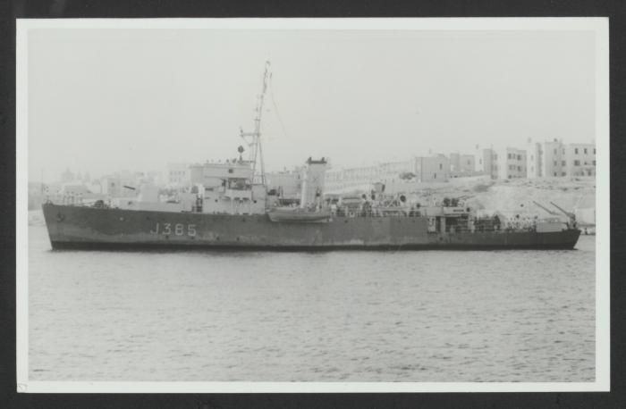 HMS Wave (J385)