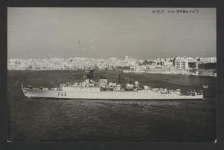 HMS Undaunted (F53)