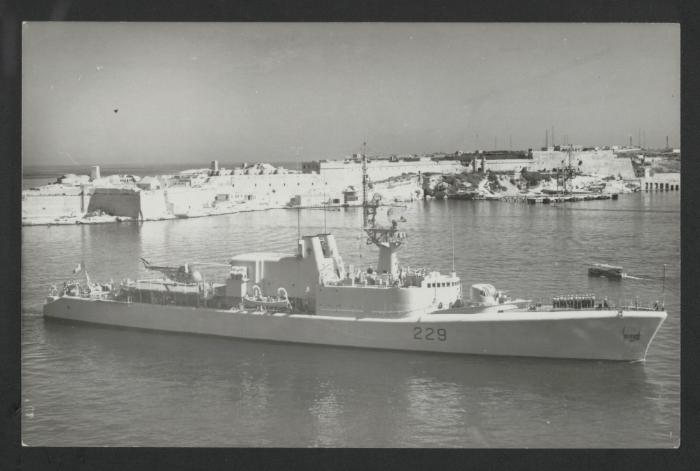 HMCS Ottawa (229)