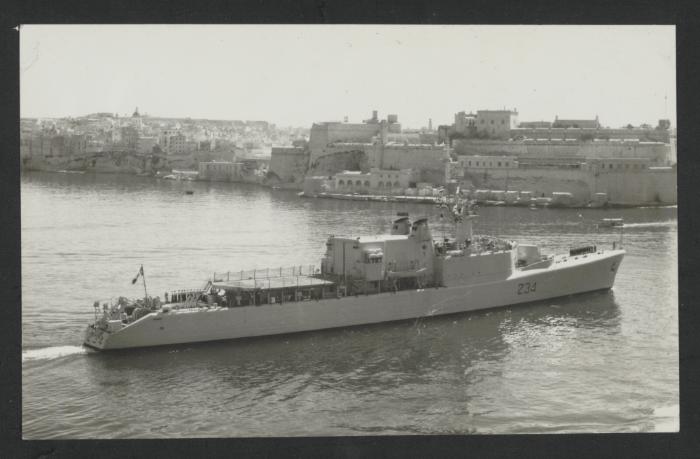 HMCS Assiniboine (DDH 234)