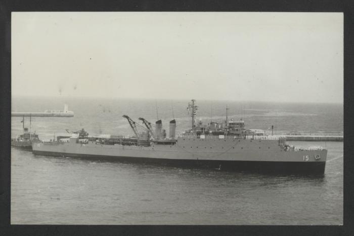 USS Shadwell (LSD-15)