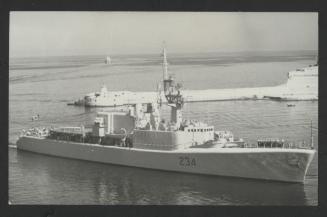 HMCS Assiniboine (DDH 234)