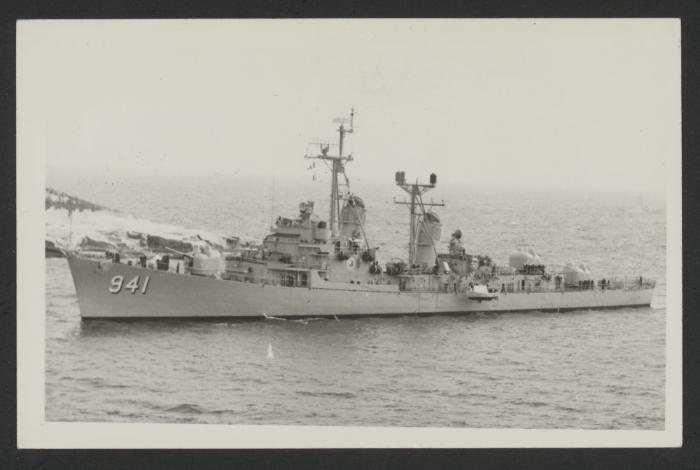 USS Du Pont (DD-941)