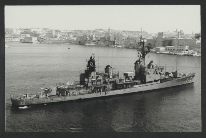 USS Leary (DD-879)