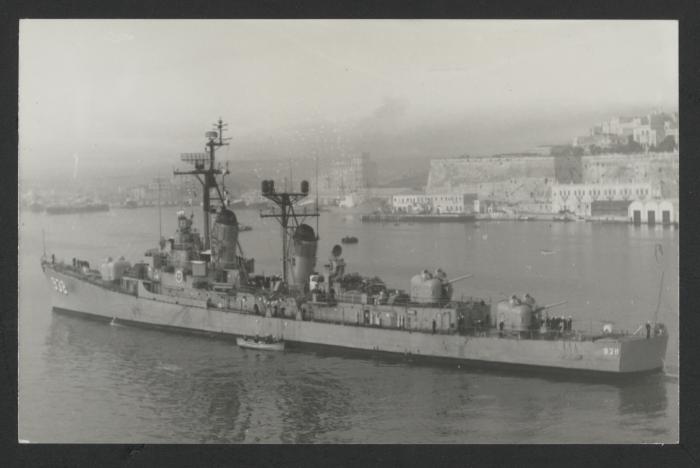 USS Jonas Ingram (DD-938)