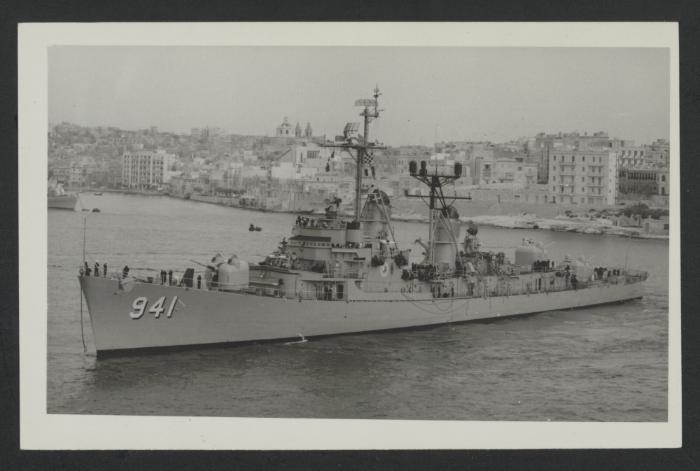 USS Du Pont (DD-941)