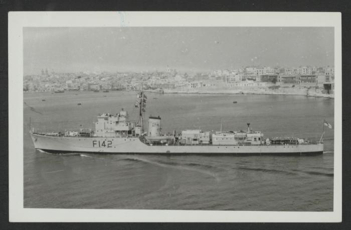 British Type II Hunt-class destroyer HMS Brocklesby (F142 / F144)
