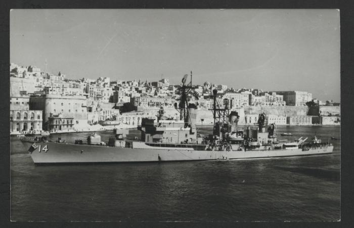 American Farragut-class guided missile destroyer USS Dewey (DLG-14/DDG-45)