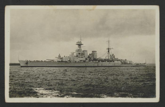 (Heavy Cruiser?) entering Grand Harbour, Malta