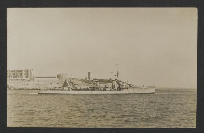 British (destroyer?) with pennant number F 37 exiting Marsamxett Harbour, Malta, with Fort Tigne' in the background