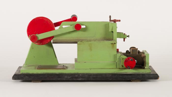 Model of a Shaping Machine